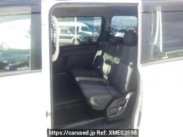 Used 2015 AT toyota noah ZRR80W Image[14]