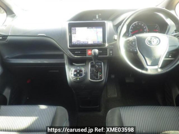 Used 2015 AT toyota noah ZRR80W Image[16]