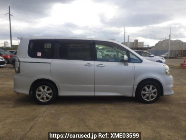Used 2007 AT toyota voxy ZRR70W Image[7]