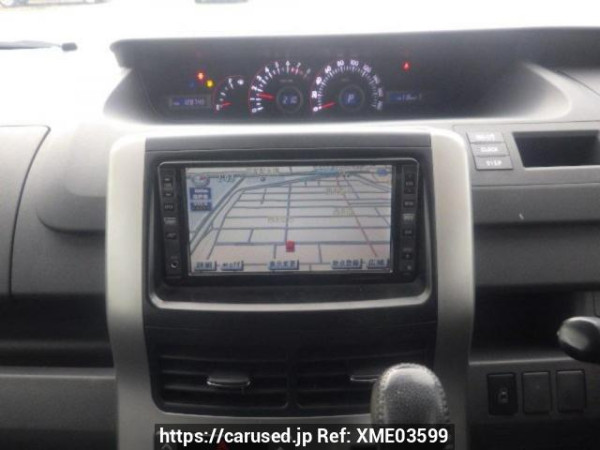 Used 2007 AT toyota voxy ZRR70W Image[20]