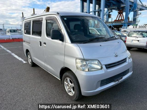 Used 2010 AT toyota liteace-van S402M Image[0]