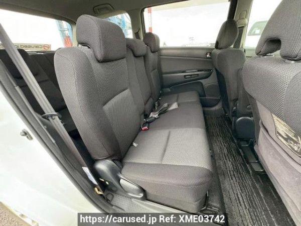 Used 2005 AT toyota wish ZNE10G Image[15]