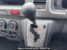 Used 2005 AT toyota regiusace-van KDH200V Image[25]