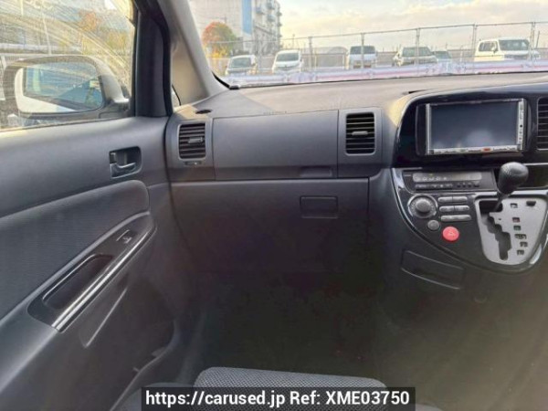 Used 2005 AT toyota wish ZNE10G Image[20]