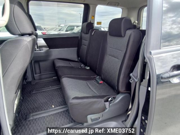 Used 2007 AT toyota noah ZRR75W Image[16]