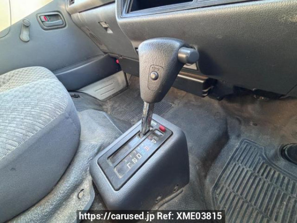 Used 2001 AT toyota regiusace-van RZH102V Image[24]