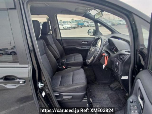 Used 2015 AT toyota noah ZRR80W Image[13]