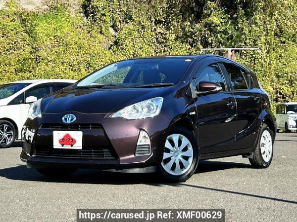 Used 2014 AT toyota aqua DAA-NHP10 Image[0]