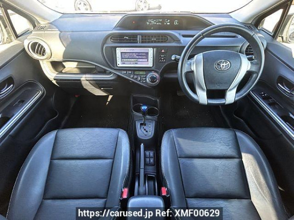Used 2014 AT toyota aqua DAA-NHP10 Image[1]