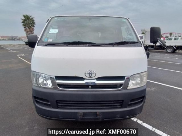 Used 2004 AT toyota hiace-van KDH205V Image[1]