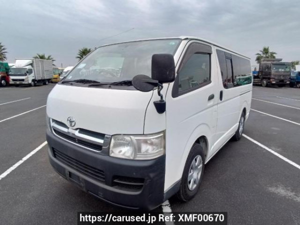 Used 2004 AT toyota hiace-van KDH205V Image[2]