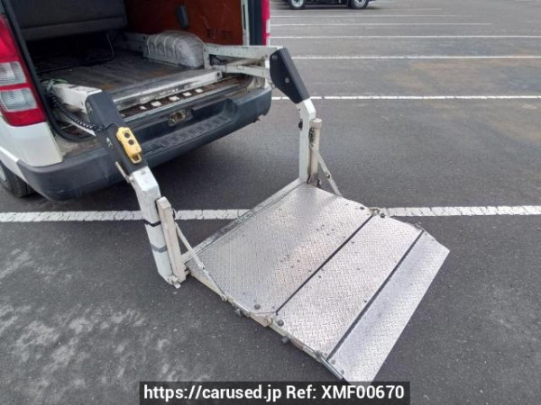 Used 2004 AT toyota hiace-van KDH205V Image[9]