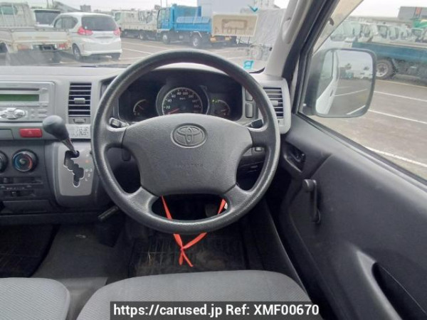 Used 2004 AT toyota hiace-van KDH205V Image[21]