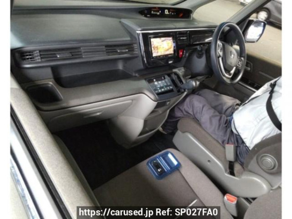 Used 2017 AT honda step-wgn RP1 Image[2]