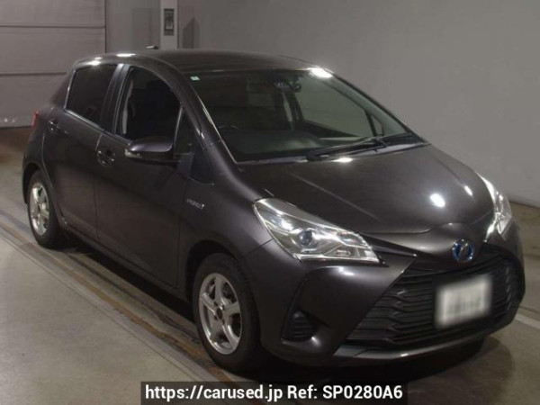 Used 2017 AT toyota vitz NHP130 Image[2]