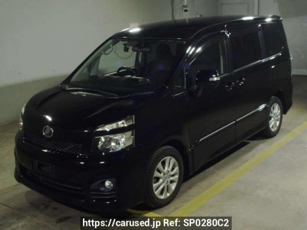 Used 2011 AT toyota voxy ZRR75W Image[0]