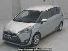 Toyota Sienta NHP170G
