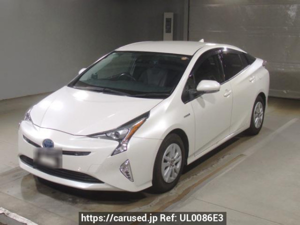 Used 2019 AT toyota prius ZVW50 Image[0]