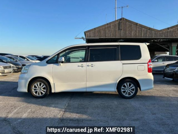 Used 2010 AT toyota noah ZRR70W Image[3]
