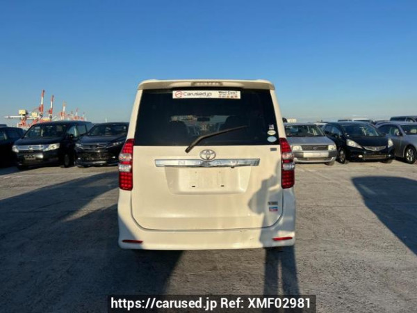 Used 2010 AT toyota noah ZRR70W Image[5]