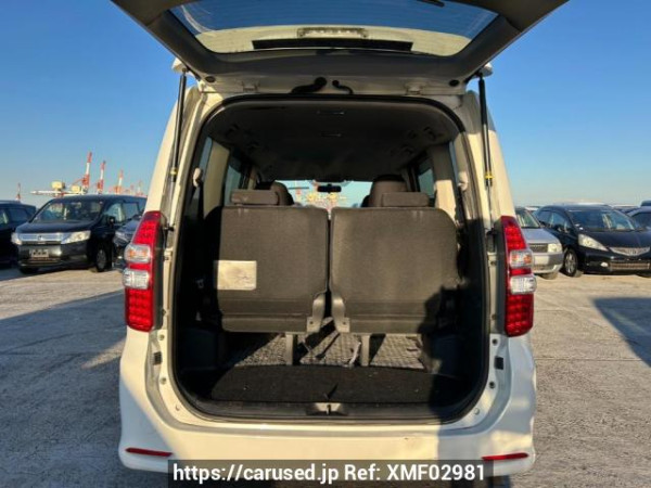 Used 2010 AT toyota noah ZRR70W Image[8]