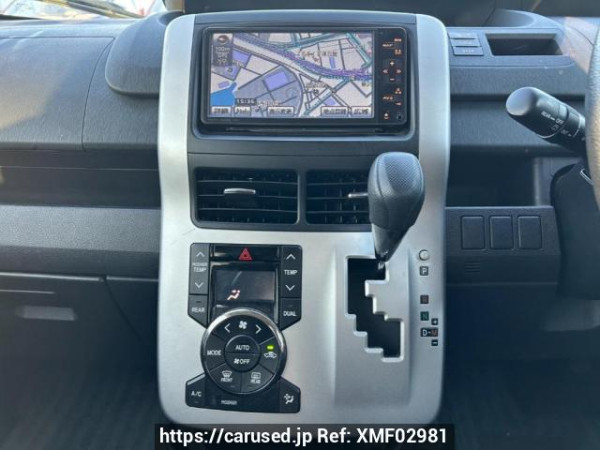 Used 2010 AT toyota noah ZRR70W Image[24]