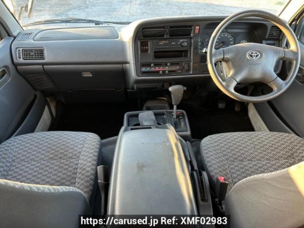 Used 2001 AT toyota hiace-wagon RZH111G Image[18]