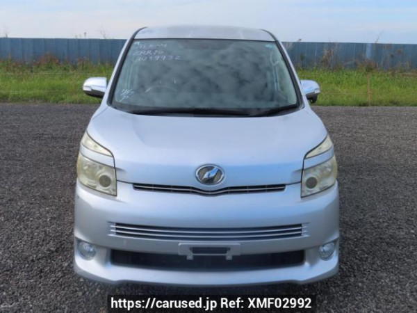 Used 2009 AT toyota voxy ZRR70W Image[1]