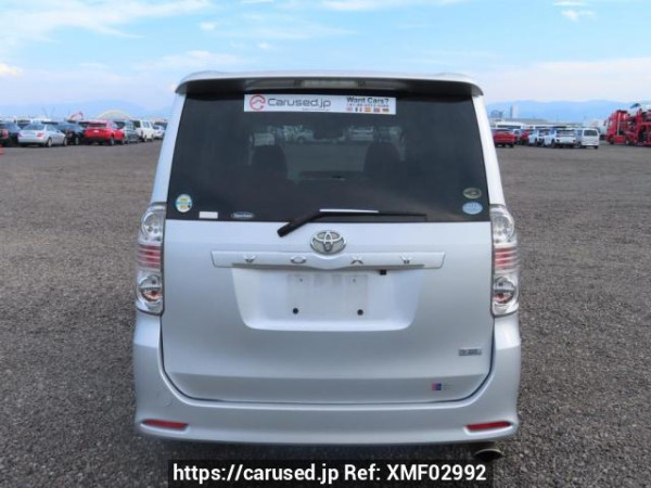 Used 2009 AT toyota voxy ZRR70W Image[5]