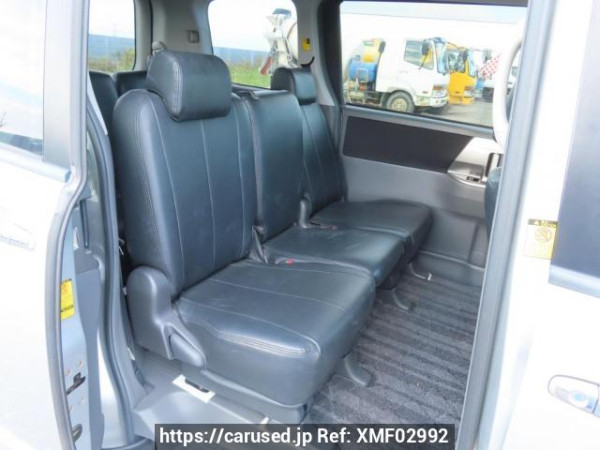 Used 2009 AT toyota voxy ZRR70W Image[19]