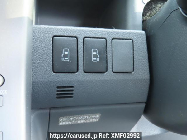 Used 2009 AT toyota voxy ZRR70W Image[34]