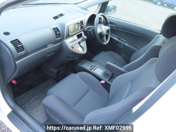 Used 2003 AT toyota wish ZNE10G Image[16]