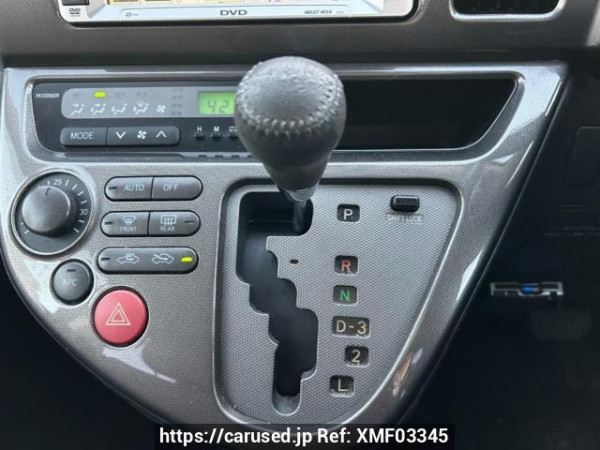 Used 2005 AT toyota wish ZNE10G Image[28]