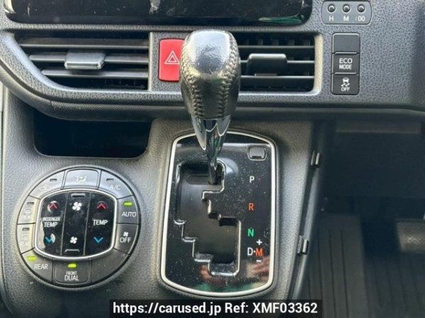 Used 2014 AT toyota noah ZRR80W Image[28]