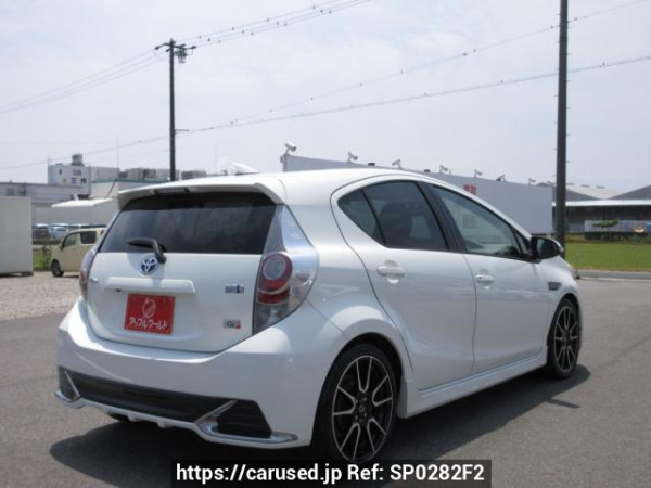 Used 2014 AT toyota aqua NHP10 Image[1]