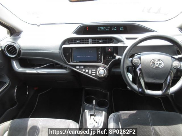 Used 2014 AT toyota aqua NHP10 Image[2]