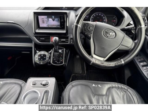 Used 2016 AT toyota voxy ZRR80W Image[2]