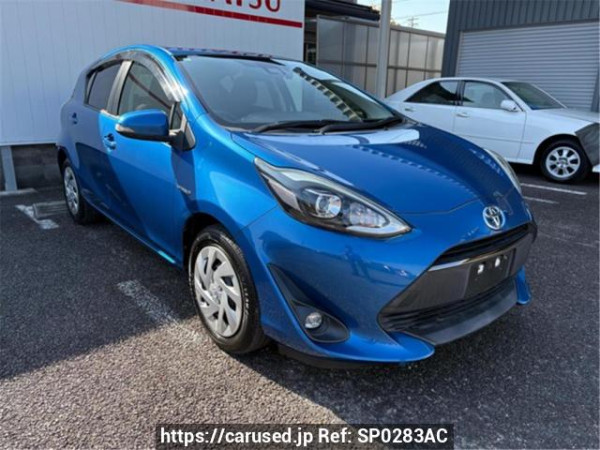 Used 2017 AT toyota aqua NHP10 Image[0]