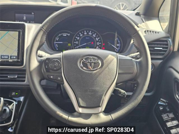 Used 2017 AT toyota noah ZWR80G Image[2]