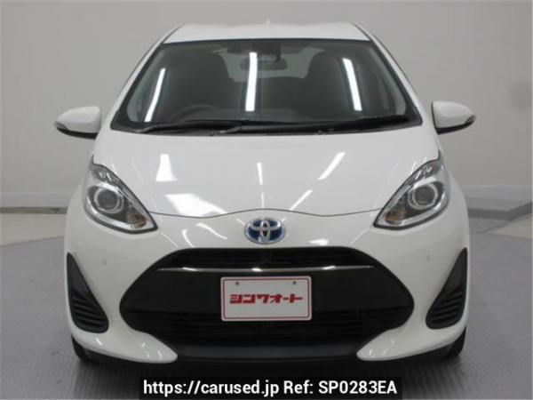 Used 2019 AT toyota aqua NHP10 Image[1]