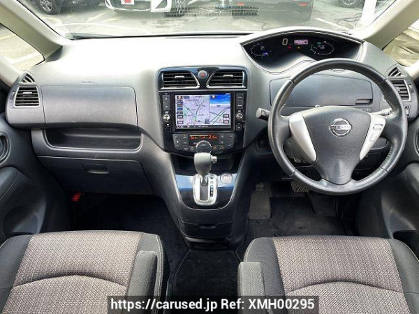Used 2015 AT nissan serena DAA-HFC26 Image[1]
