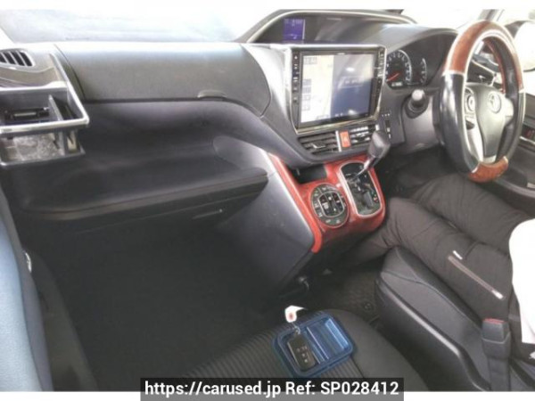 Used 2015 AT toyota voxy ZRR85W Image[2]