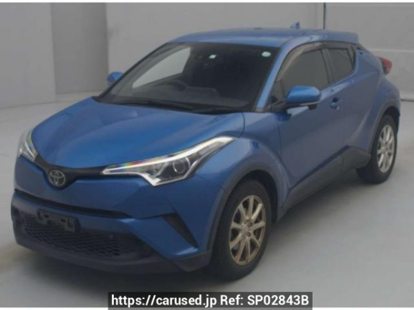 Used 2017 AT toyota c-hr NGX50 Image[0]