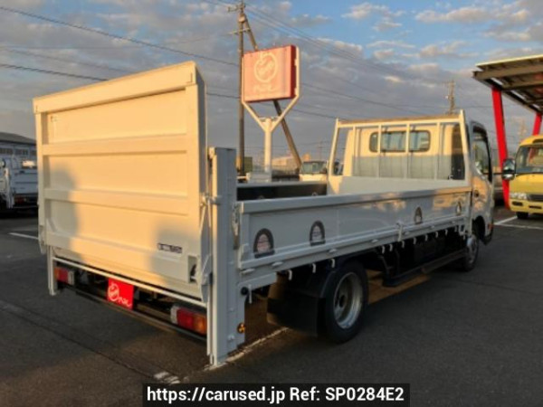 Used 2011 MT hino dutro XZU710M Image[2]