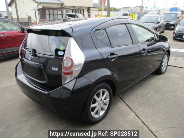 Used 2012 AT toyota aqua NHP10 Image[1]