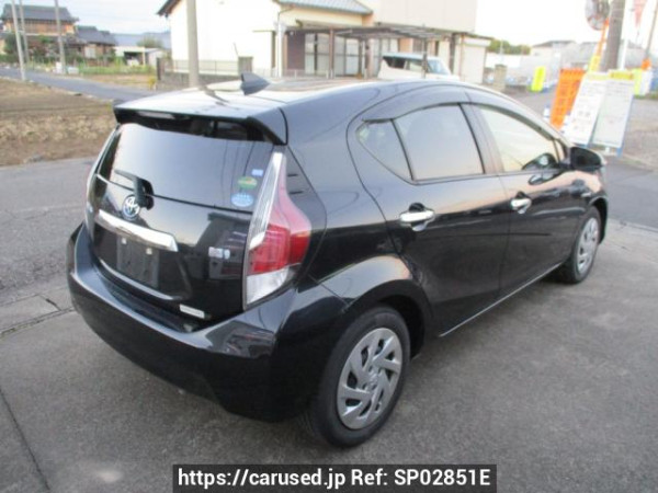 Used 2016 AT toyota aqua NHP10 Image[1]