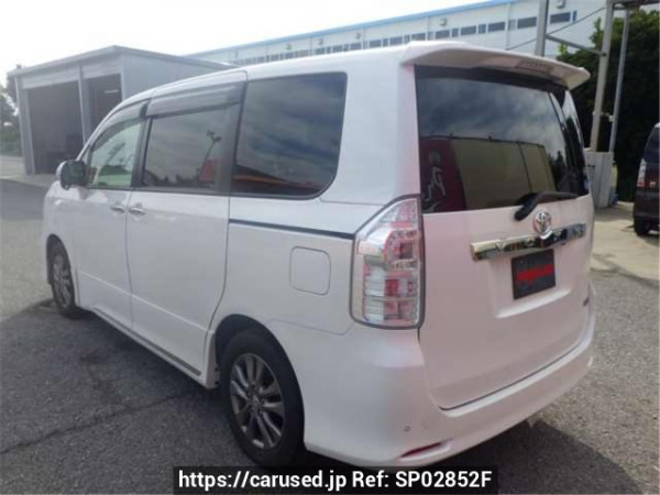 Used 2012 AT toyota voxy ZRR70W Image[1]