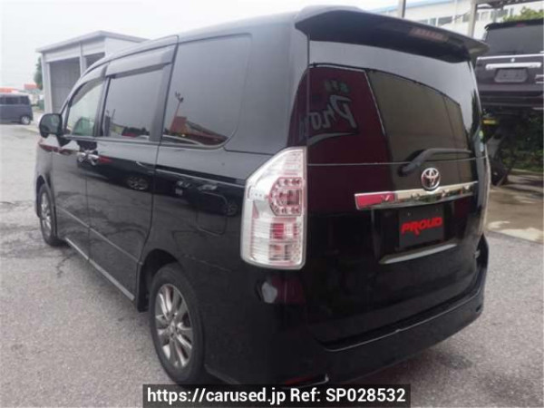 Used 2013 AT toyota voxy ZRR70W Image[1]