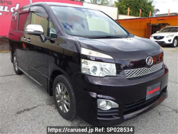 Used 2011 AT toyota voxy ZRR70W Image[0]