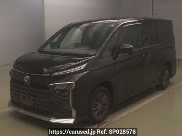 Used 2022 AT toyota voxy ZWR90W Image[0]